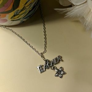 👩‍🏫 NWOT Silver Teacher Flower Necklace